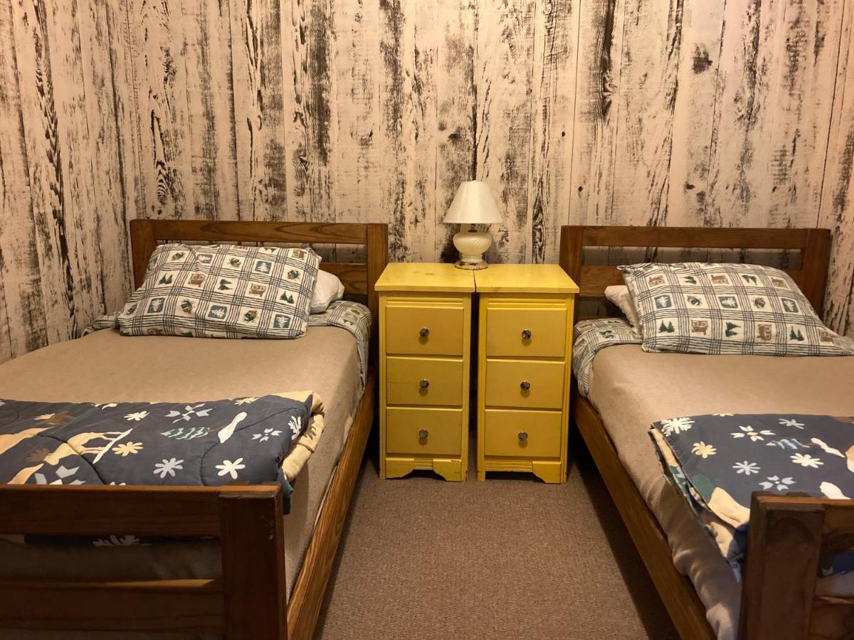 Musky Joe'S Twin Pines Resort New Post Exterior photo