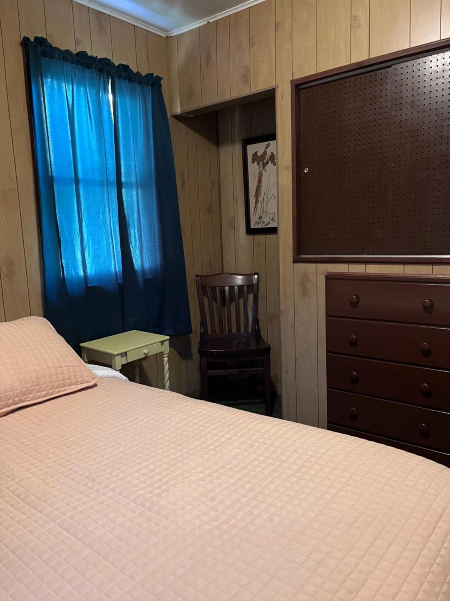 Musky Joe'S Twin Pines Resort New Post Exterior photo